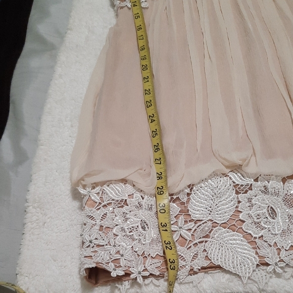 Jovani Floral Lace Chemise in Cream and White - Picture 9 of 12